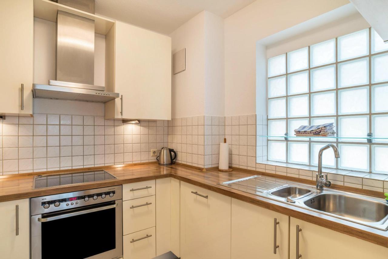 Aposto 2 Apartment